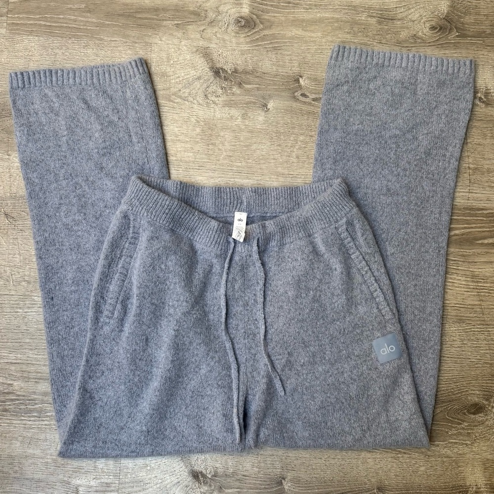 ALO Yoga Light Gray Cashmere and Wool Pants Size L